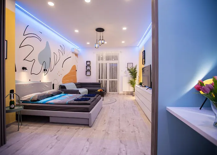 Centre Point Apartment